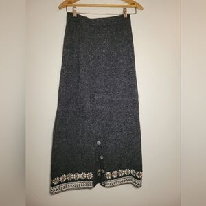 Vintage Indigenous Designs 100% alpaca fleece gray floral skirt, large